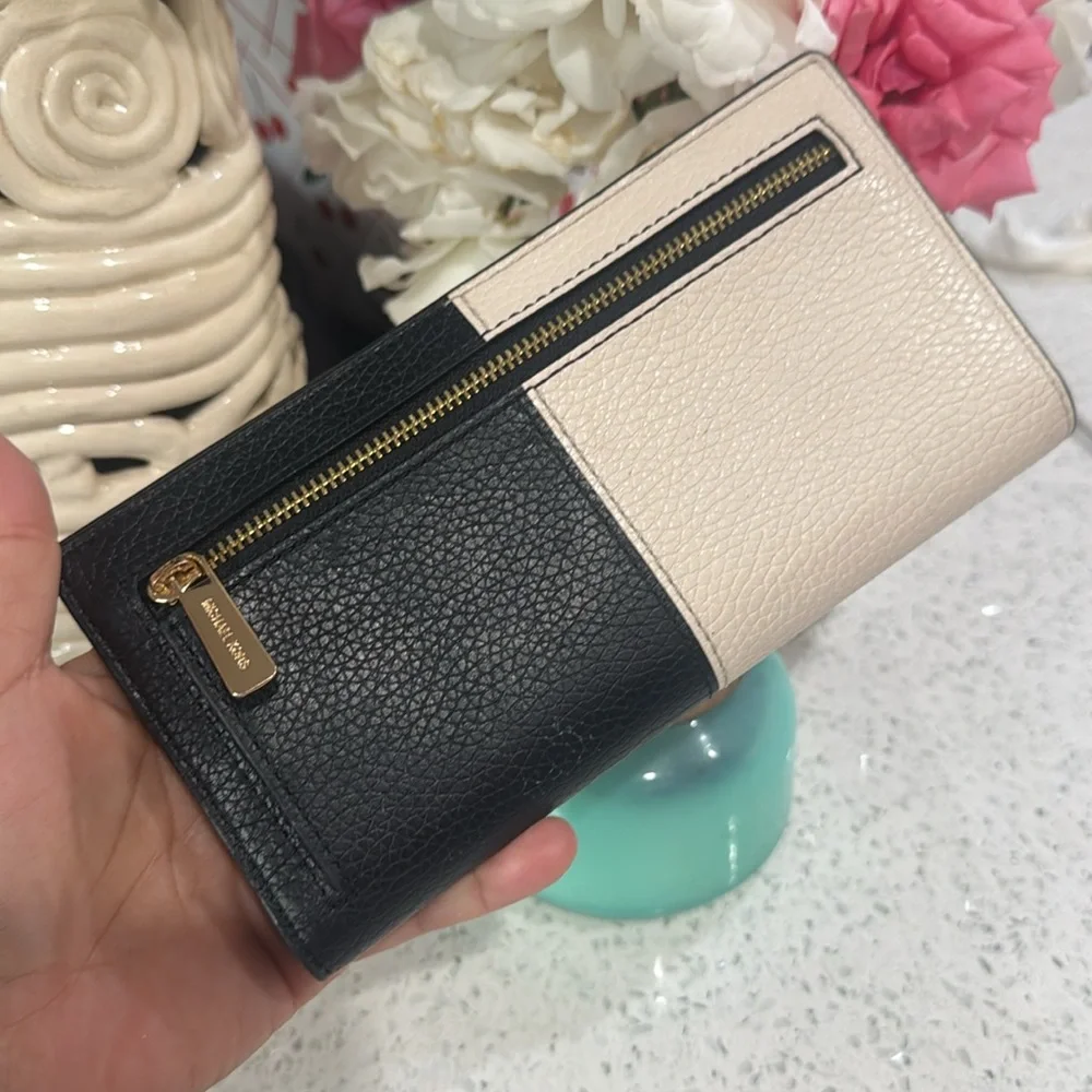 🖤Reed Large Two-Tone Pebbled Leather Wallet - Picture 5 of 12